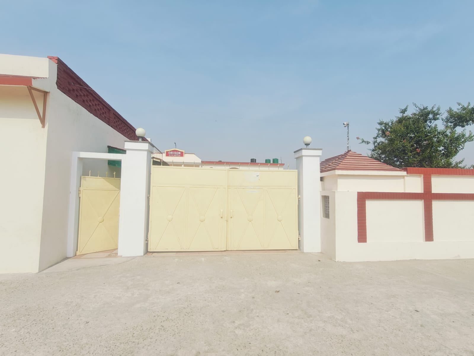 Entrance & gate